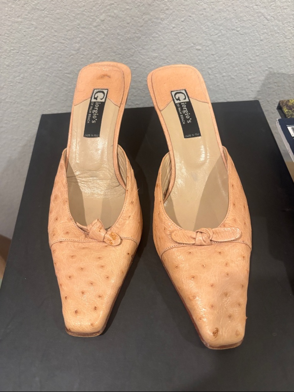 Giorgio’s Genuine Leather Ostrich  Peach Pointed-Toe Mule Heels